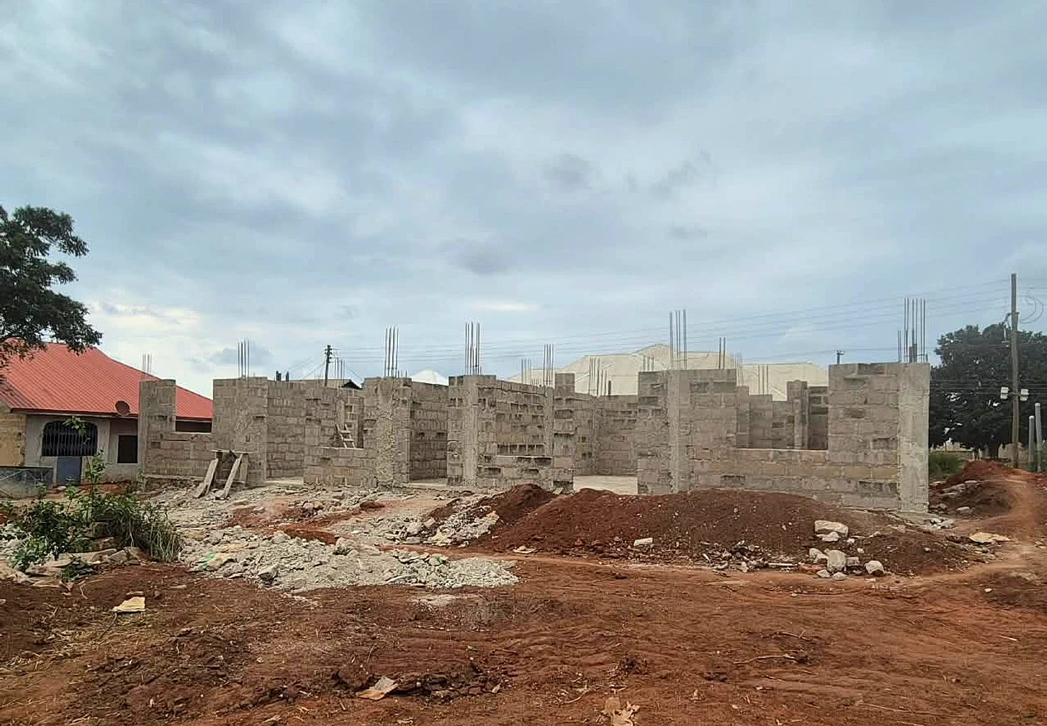 Construction of 3storey of 6units of 2bedroom apartments at James Town- Techiman - Finishing and completion view 05