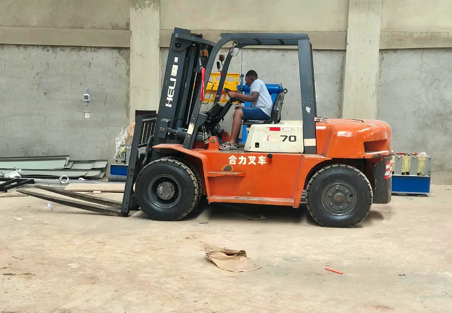 Klik group warehouse - Roofing and shell detail 10