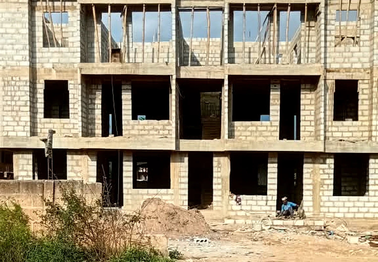Construction of Six units of 2bedroom apartments at techiman Twimia road - Ground and concrete works 02