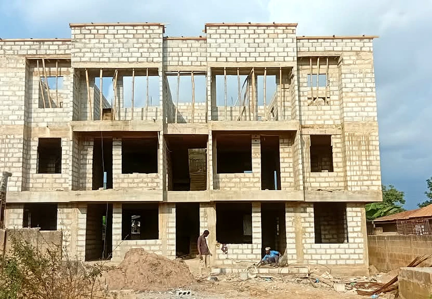 Construction of Six units of 2bedroom apartments at techiman Twimia road - Ground and concrete works 03