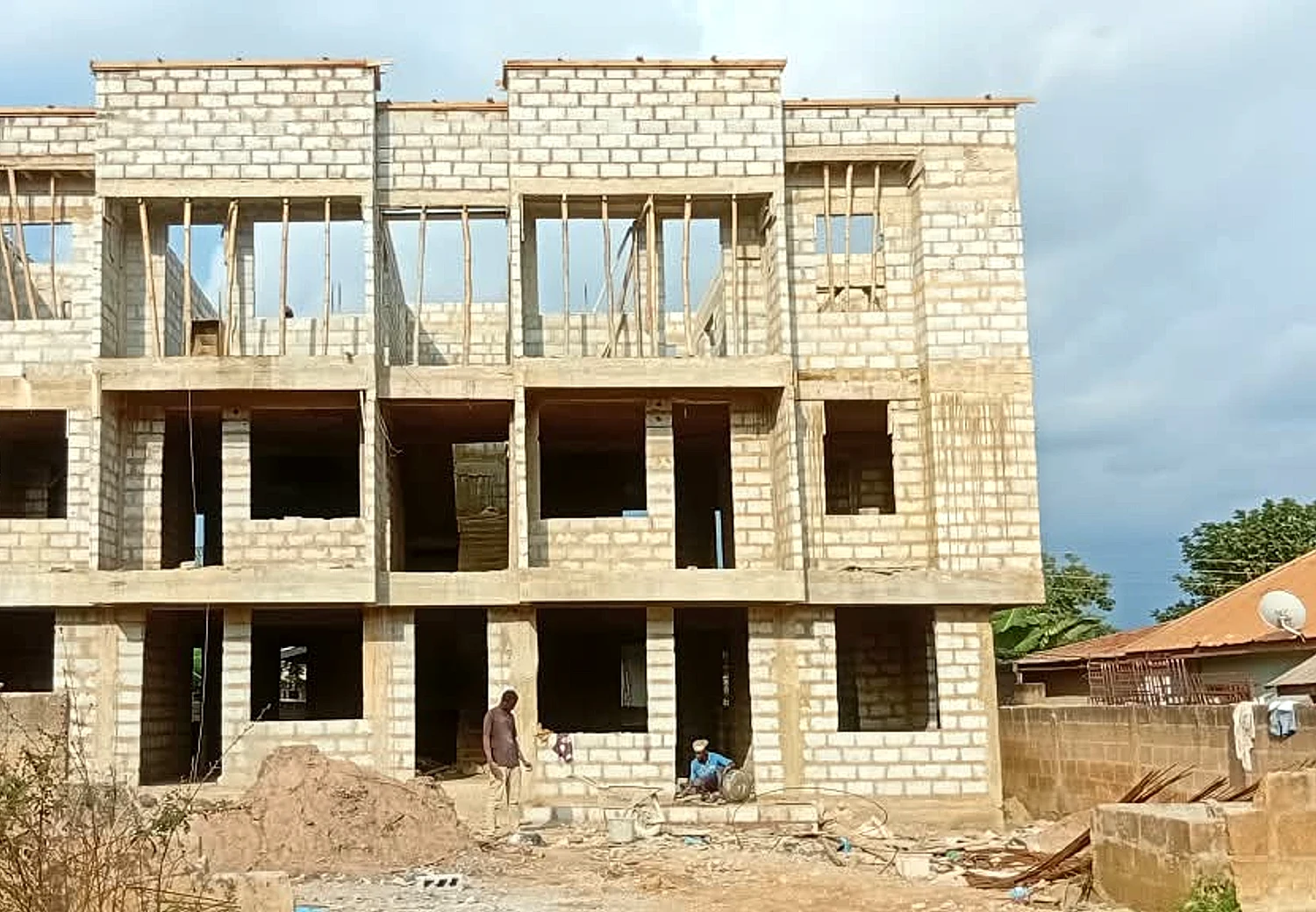 Construction of Six units of 2bedroom apartments at techiman Twimia road - Finishing and completion view 06