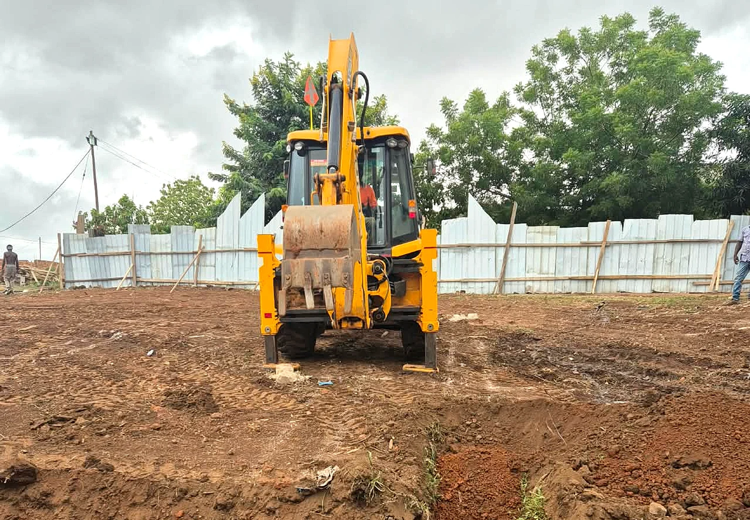 SSPS Holy Trinity School at Sunyani For SSPS Catholic Sisters - Ground and concrete works 04