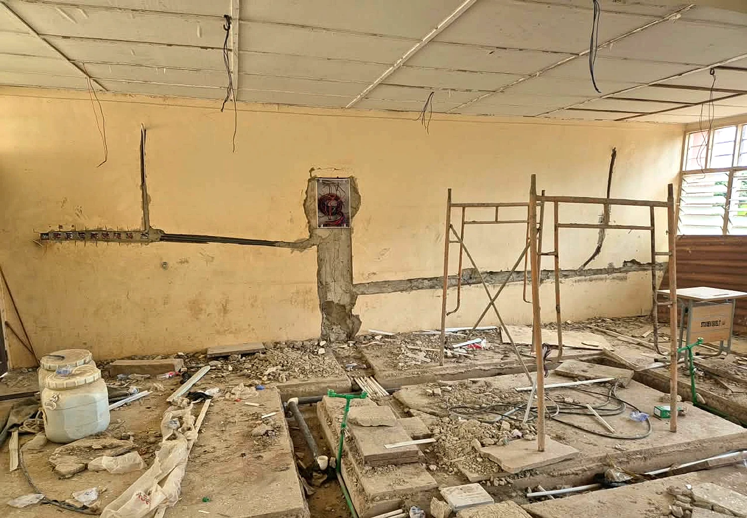 Renovation of Science blocks into pharmaceutical laboratories for pharmacy department at Sunyani Technical University- Sunyani - Ground and concrete works 05