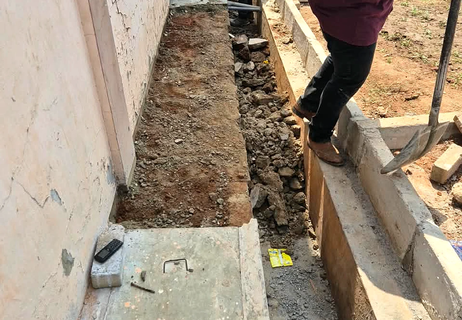 Renovation of Science blocks into pharmaceutical laboratories for pharmacy department at Sunyani Technical University- Sunyani - Roofing and shell detail 10