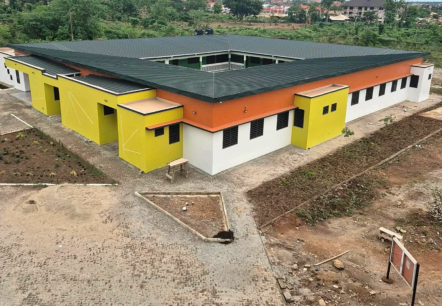 Construction of 9unit classroom blocks as creche for UENR BASIC SCHOOL at Sunyani - Foundation detail 02