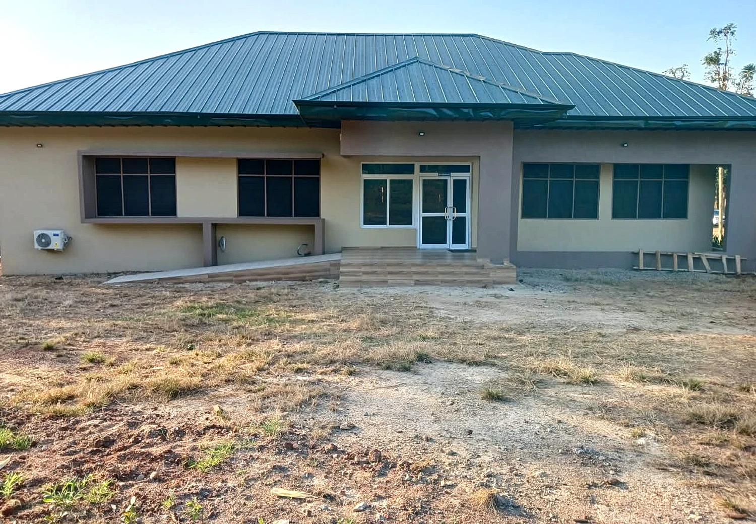 Construction of Centre for Research into Tropical Diseases for University of Energy And Natural Resources at Sunyani