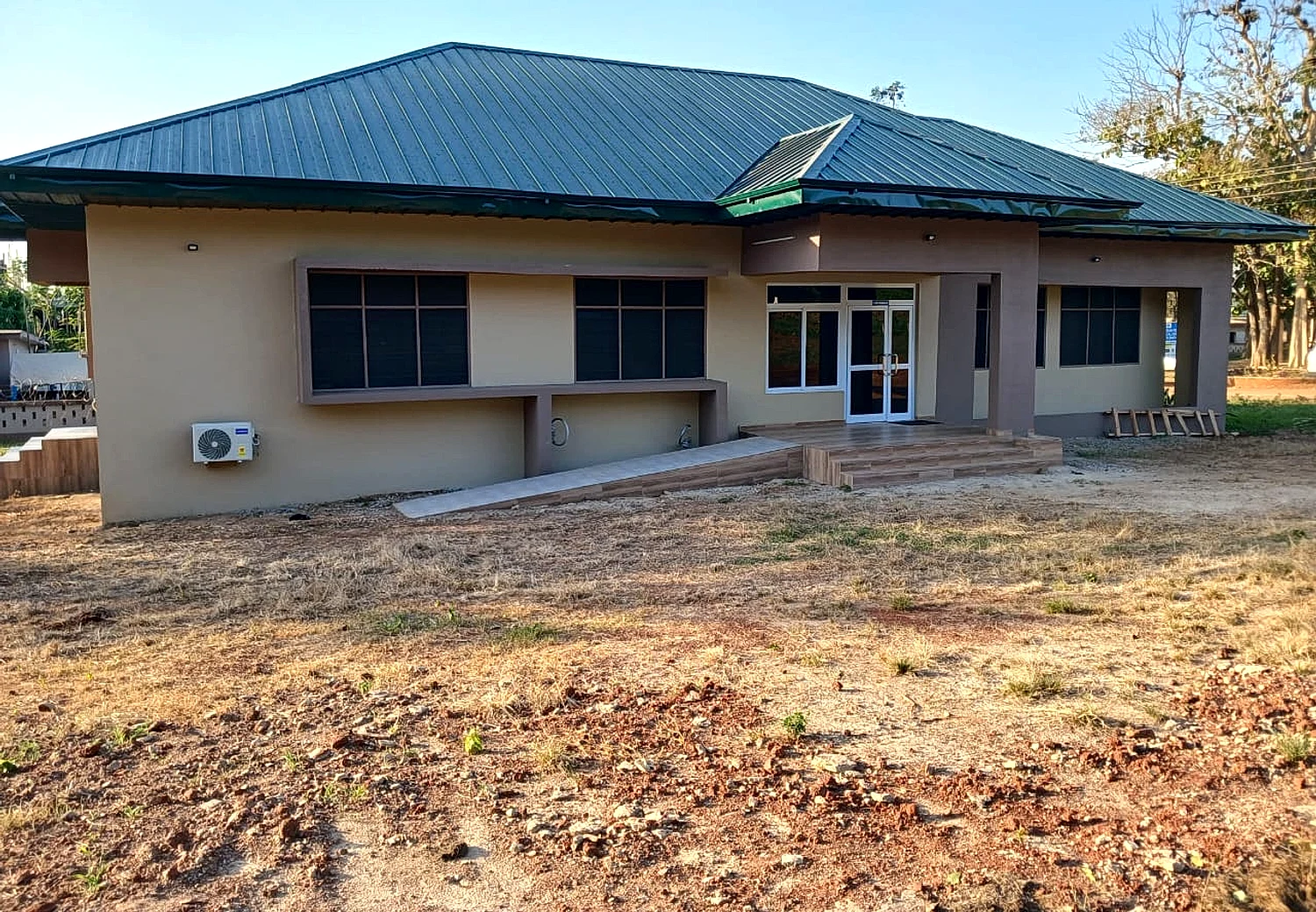 Construction of Centre for Research into Tropical Diseases for University of Energy And Natural Resources at Sunyani - Structure progress 03