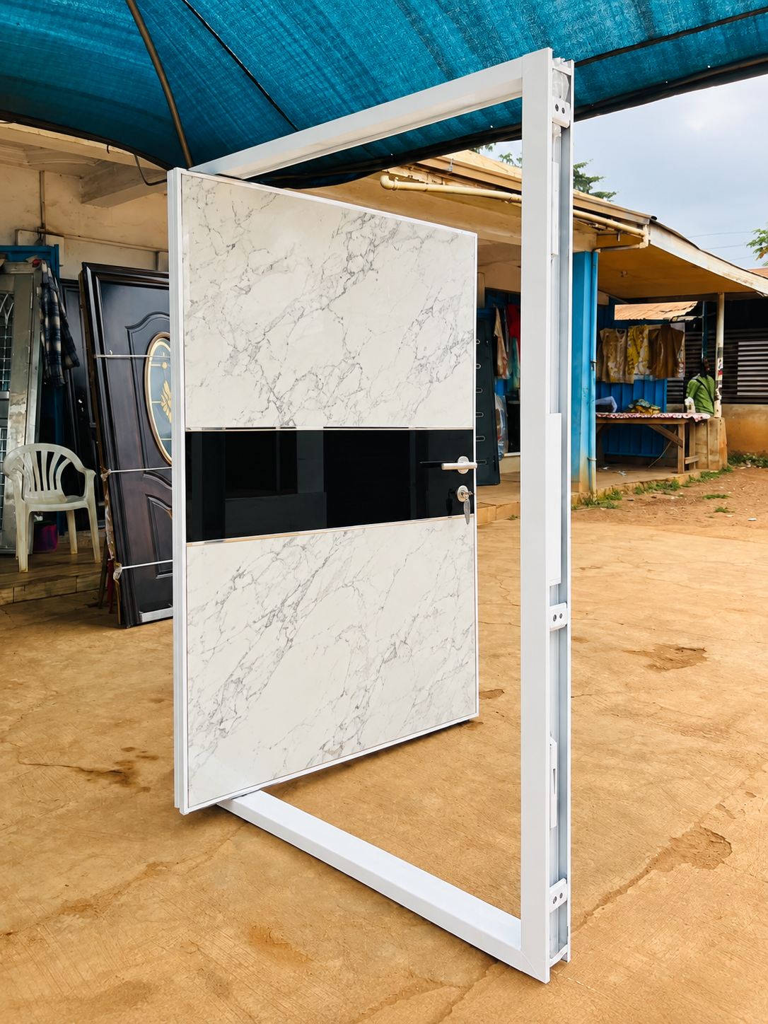 Pivot door (2)