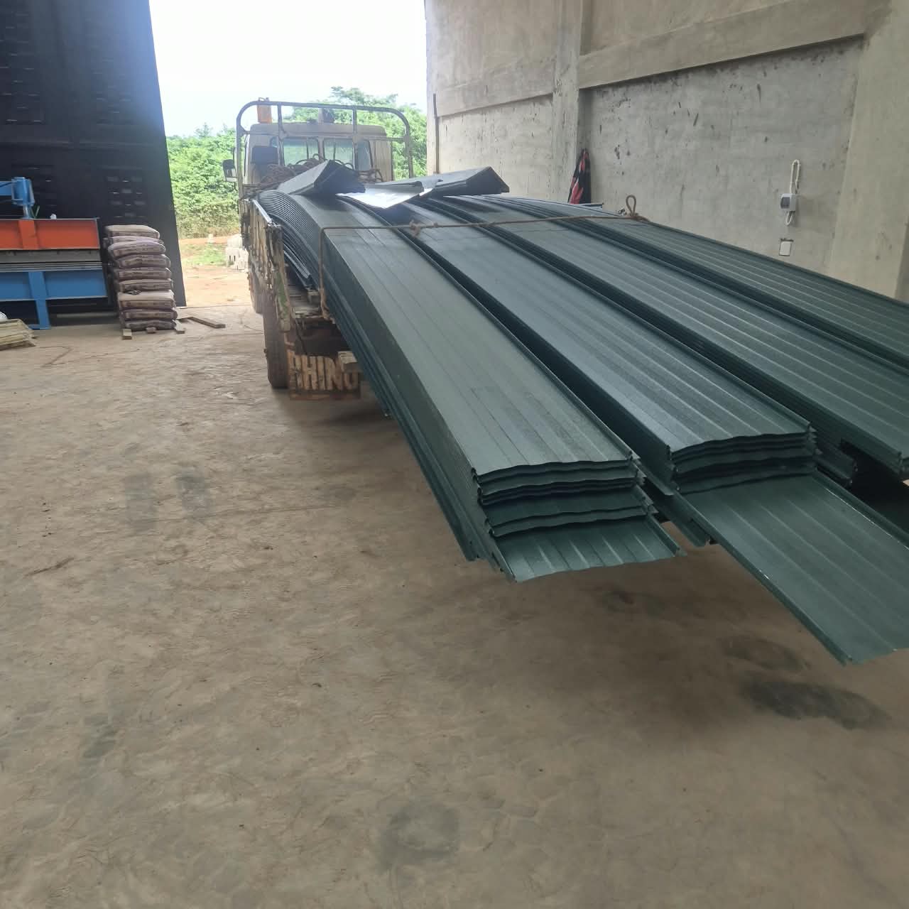 Self-Lock Roofing Sheets — Dark Green